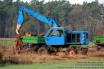Fortschritt T 174-2 - Mobilbagger, Lader - Hersteller: VEB Weimar-Werk, DDR - gesehen am 18.01.2014 im Land Brandenburg - Copyright @ Ralf Christian Kunkel - http://fotoarchiv-kunkel.startbilder.de - außerdem DER Autokatalog auf http://www.ageofmobile.de 