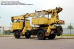 Autodrehkran ADK 100 (TAKRAF) auf IFA L 60 1218 4x4 (Allradantrieb) - Hersteller (Kranaufbau): VEB Maschinenbau »Karl Marx« Babelsberg - Hersteller (Fahrgestell): VEB IFA-Automobilwerk