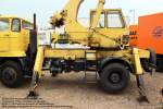 Autodrehkran ADK 100 (TAKRAF) auf IFA L 60 1218 4x4 (Allradantrieb) - Hersteller (Kranaufbau): VEB Maschinenbau »Karl Marx« Babelsberg - Hersteller (Fahrgestell): VEB IFA-Automobilwerk