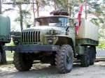 Ural 4320 Pritschenwagen - Material- und Mannschaftstransport, Allrad, Diesel-Version (KamAZ-Motor), Sowjetarmee, CA, lief auch bei der NVA - fotografiert am 23.05.2009 beim Milit�rfahrzeug-Treffen,