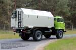IFA L 60 1218 4x4 LAK II, Kofferfahrzeug, leicht absetzbarer Koffer, Fahrerhaus hellgr�n - Hersteller IFA L60: VEB IFA-Automobilwerk Ludwigsfelde, DDR - fotografiert zum Event Laster & Leute dem 3.