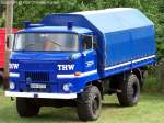 IFA L 60 1218 4x4 ND - Pritschenfahrzeug, Metallpritsche, mit Allradantrieb und Niederdruckbereifung, 180 PS, Einsatz beim Technischen Hilfswerk (THW) - fotografiert am 25.07.2009 zum Museumfest am