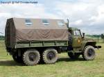 Ural 375 D KO - Planenkoffer, Werkstattfahrzeug, Aufbau aus dem VEB Karossereiwerk Aschersleben, Allrad, Otto-Motor, NVA - fotografiert zum Milit�rfahrzeug-Treffen am Flugplatzmuseum Cottbus am