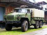 Ural 4320 Pritschenfahrzeug f�r Mannschafts- und Materialtransport - Sowjetarmee (CA), NVA - fotografiert am 15.05.2010 zum Milit�rfahrzeugtreffen an der St. Barbara Halle Altes Lager/ J�terbog im Land Brandenburg - Copyright @ Ralf Christian Kunkel 